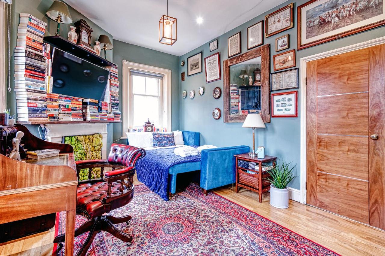 Sunny Corner Apartment In Center Of Лондон Екстериор снимка