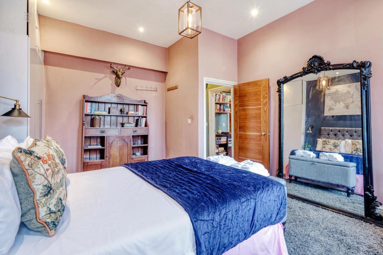 Sunny Corner Apartment In Center Of Лондон Екстериор снимка
